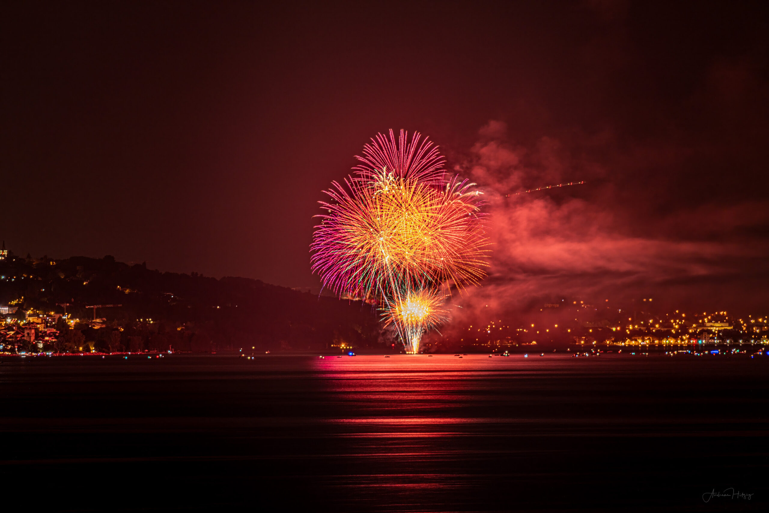2025-07-14 Fireworks in Evian – Feuerwerk in Evian