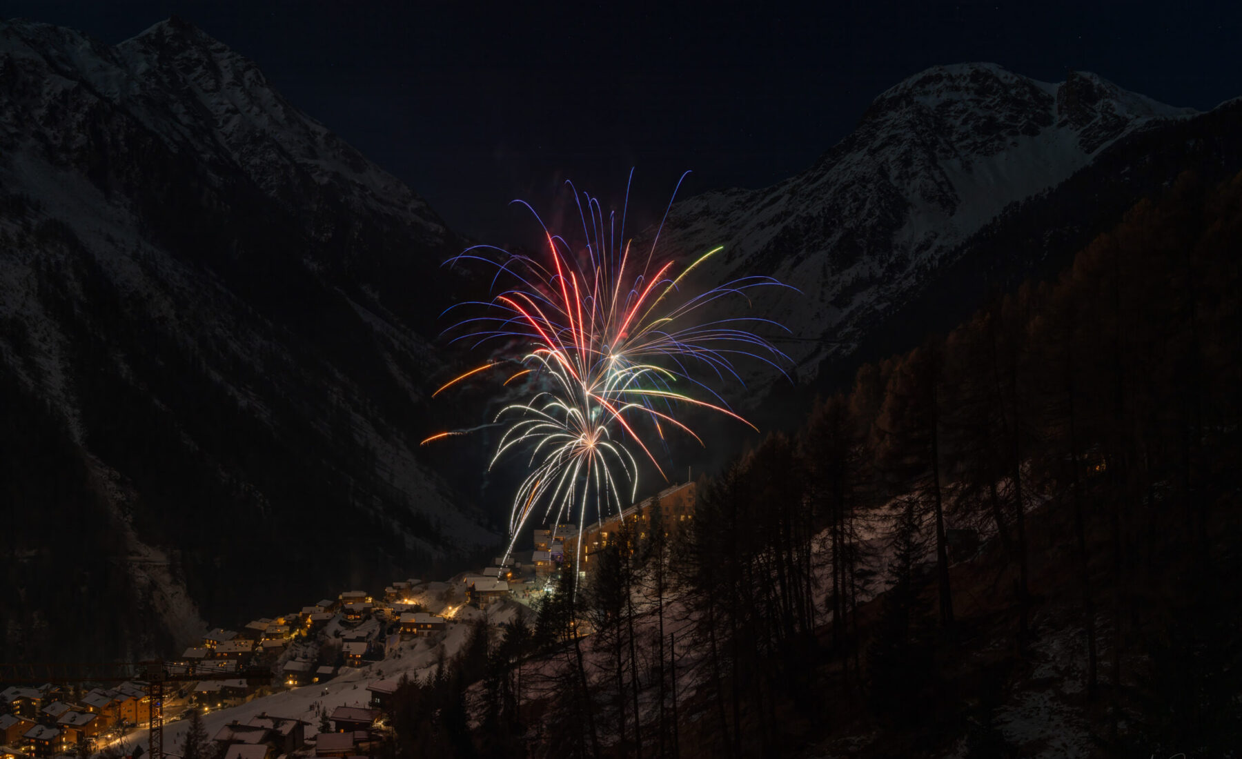 2025-12-31 New Years Eve in Grimentz – Silvester in Grimentz